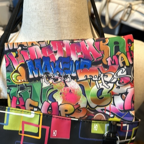 2 pc 90’s abstract sm blk shoulder bag w/ squares,white,orange,green,blue + Ipsy - Picture 7 of 7